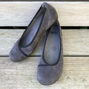 Earth Ballet Flats Grey Suede Alder Derby SZ 9 M Ruched Arch Support Dark Slate